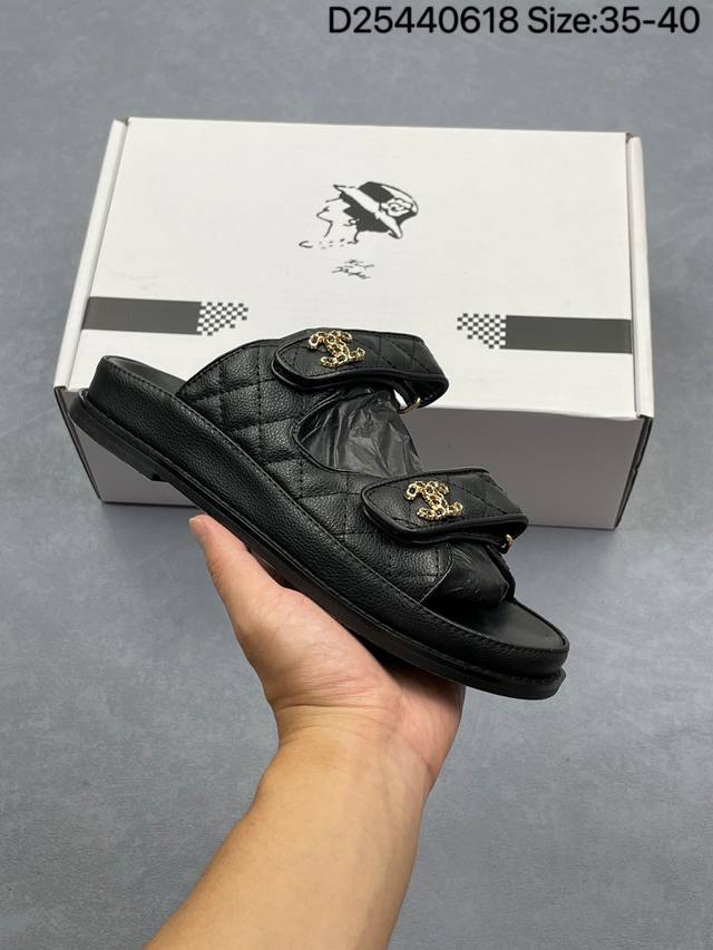 Chanel Logo Velcro Flat Casual Sandals Many celebrities and internet celebrities