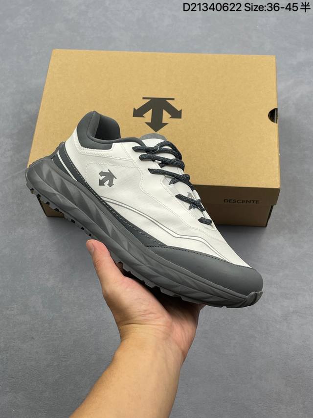 Descente Terrain D comfortable, non-slip, wear-resistant low-top casual shoes It