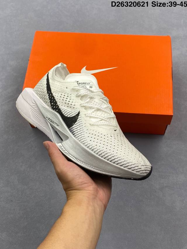 Corporate-level Zoomx Vaporfly Next% 3 marathon running shoes with overall upgra