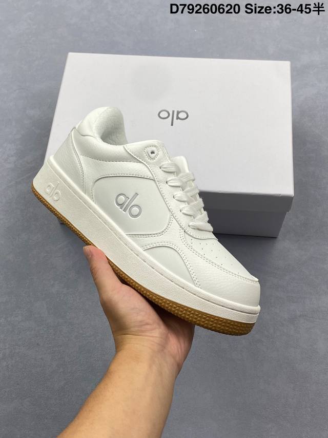 Alo Recovery Mode Yoga The same white shoes as Yi Mengling, Jisoo, and Jisoo . M