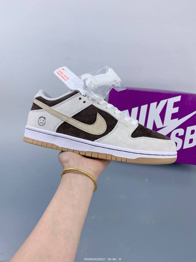 Nike Sb Dunk Low Dunk Series Retro Low-top Casual Sports Skateboard Shoes. Uses