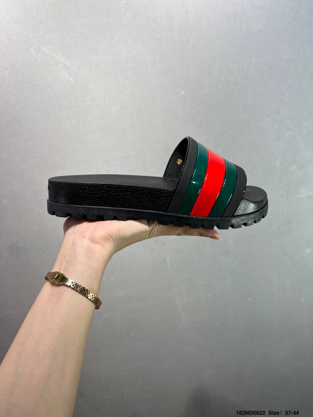 Gucci men's and women's shoes are made in Guangdong, using Tpr glossy module rub