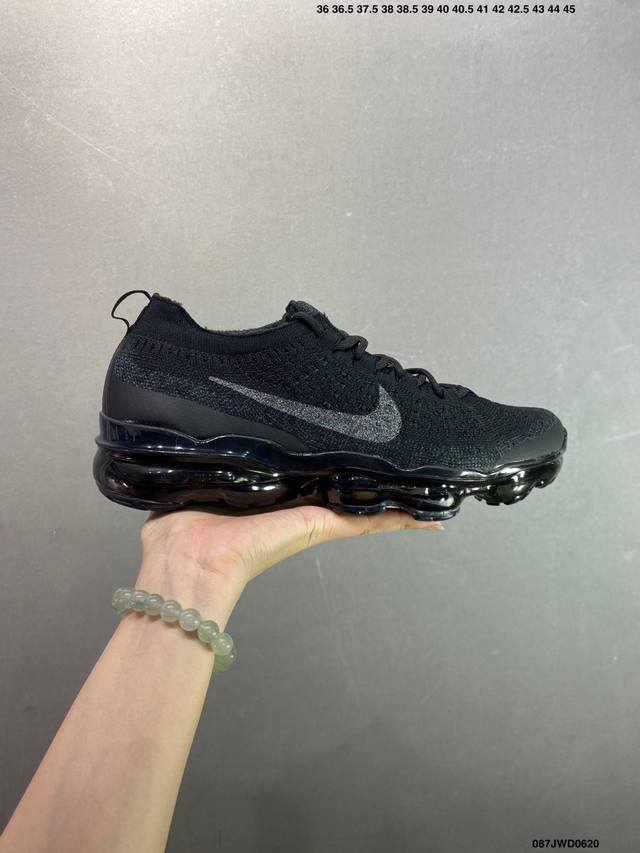 Corporate Nike Air Vapormax Fk Full-length air cushioned running shoe Made with