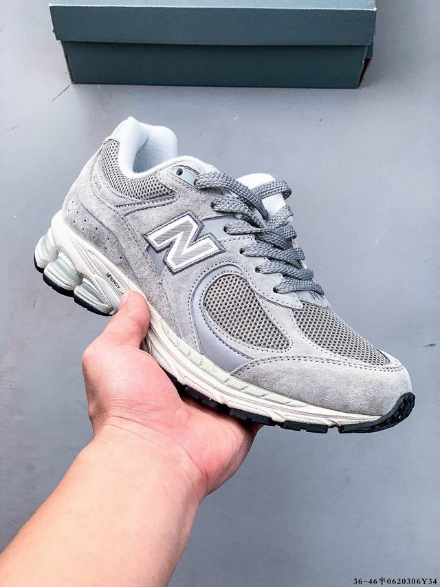New Balance Nb 2 retro sneakers Wl 2Ra are launched worldwide. They are speciall
