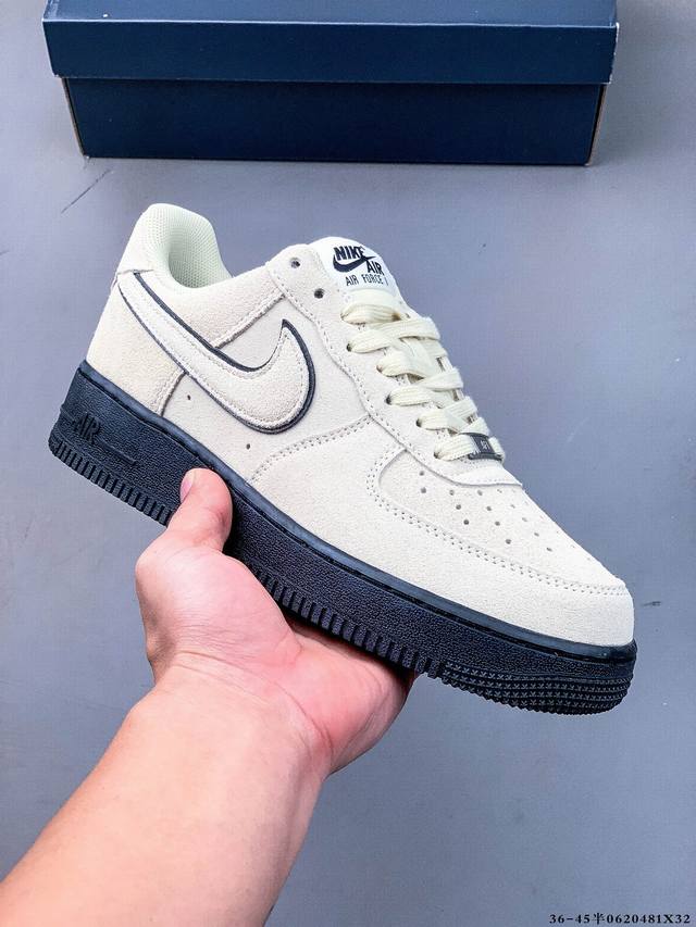 original last data paper version, made of hard high-quality leather upper materi