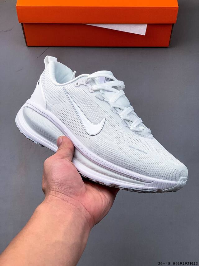 Nike Air Zoom Vomero 18 Cushioned and breathable casual running shoes The new ve