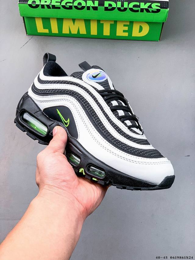 Collection Division Street x Nike Air Max 95 97