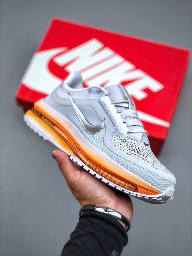 Nike Pegasus Premium Airscape Comfortable and versatile shock-absorbing, non-sli