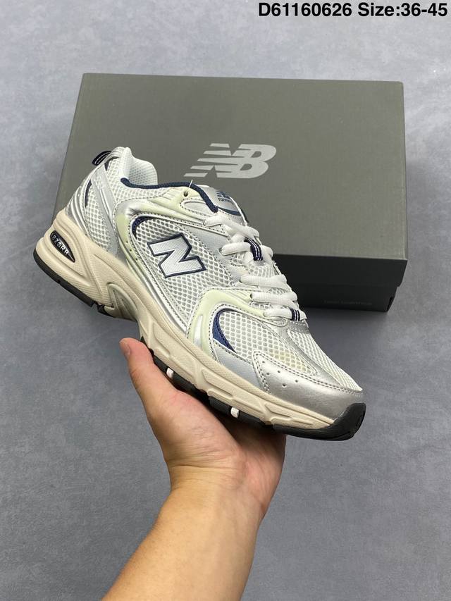 New Balance 530 Retro Running Shoes This pair of shoes is indeed one of the clas