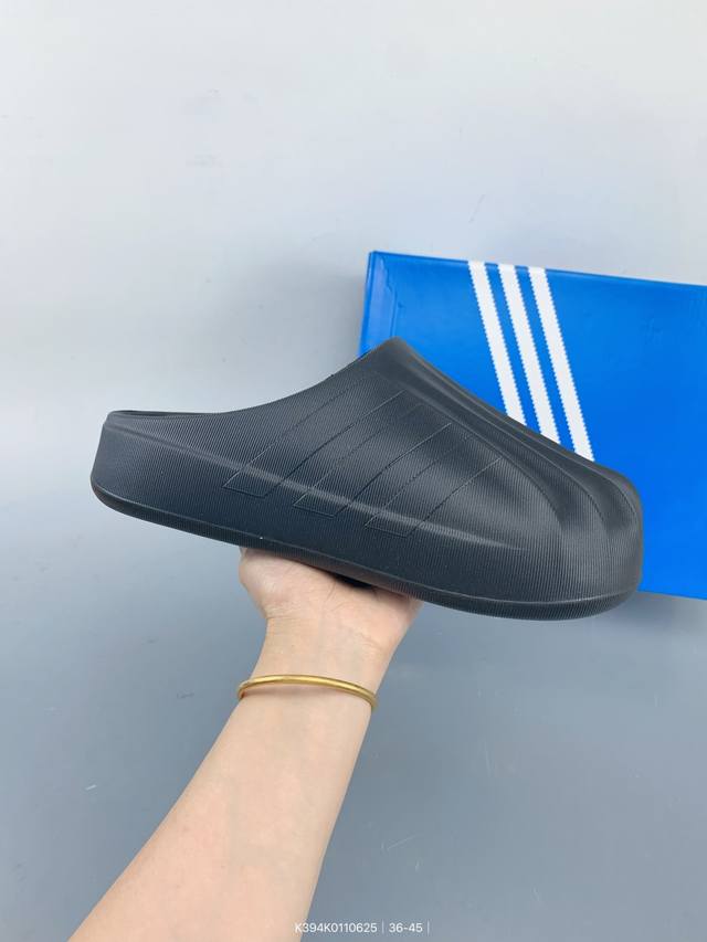 Corporate Originals Adifom Superstar Clogs Duck Duck Closed Toe. Made from 50% n