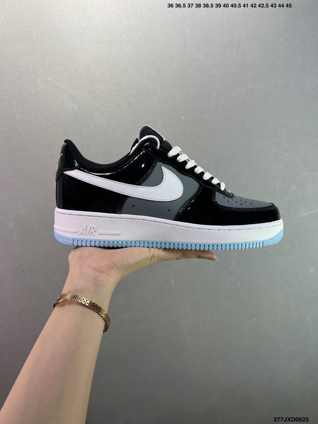 Company-level Nike Air Force 1 Low Original last and original cardboard to creat
