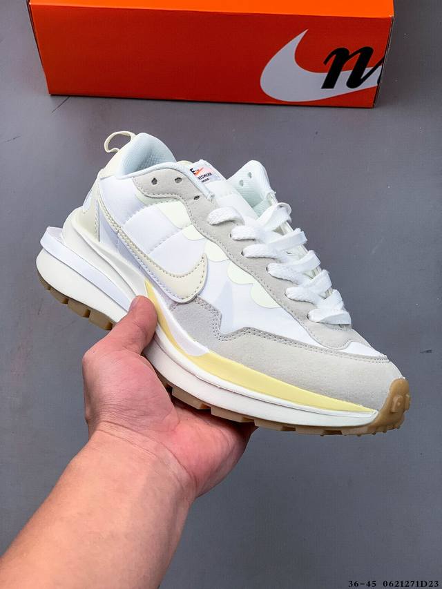 Collection Nike Japanese deconstruction aesthetics joint Sacai x Pegasus Vaporfl