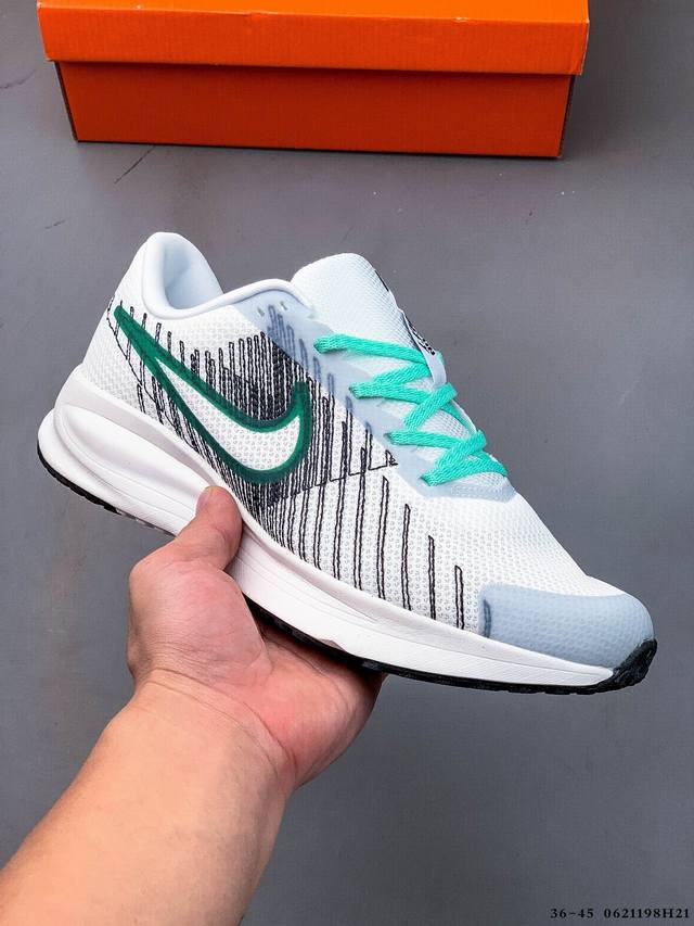 Collection Nike Air Defy Run 1 Mesh fabric cushioning sneakers Considering both