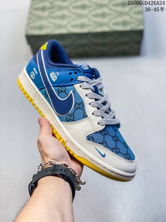 Overseas hit limited edition! High-end customized Nike SB Dunk Low "Gucci joint