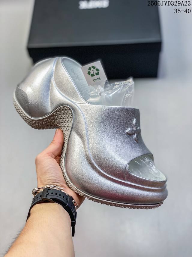 Smfk Compass embossed thick-soled slippers A popular niche fashion brand produce