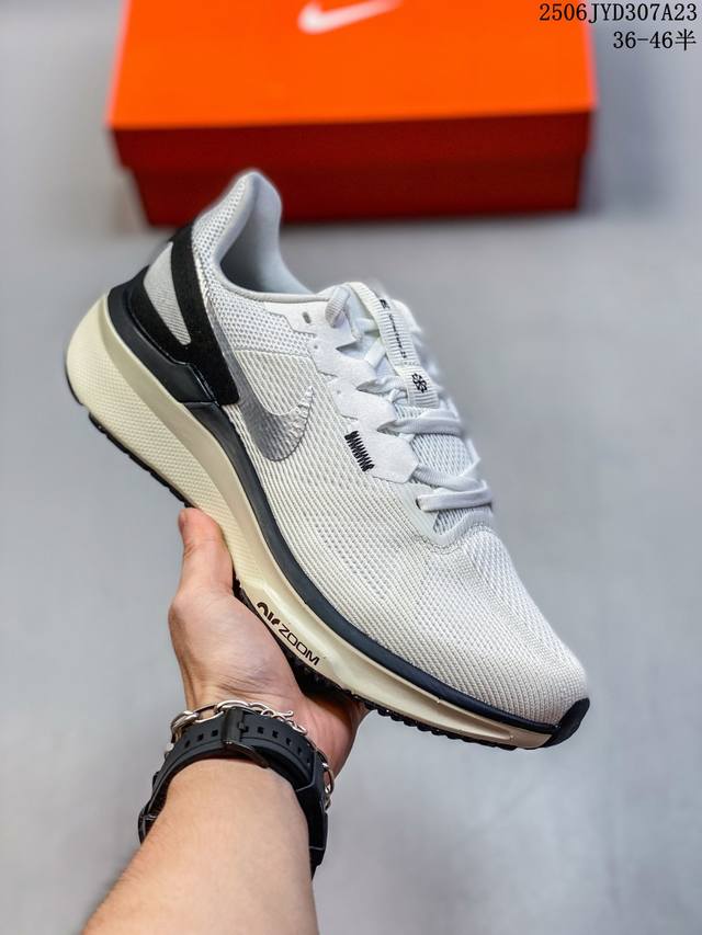Corporate Nike Zoom Winflo 25 Moon Landing 25th Generation Running Shoes Breatha