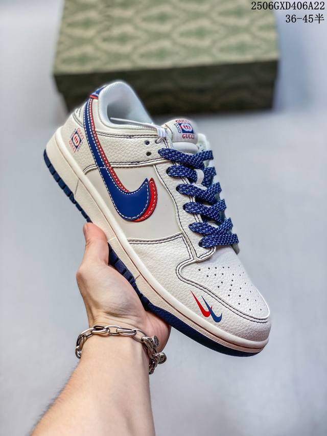 Overseas hit limited edition! Nike SB Dunk Low "Gucci joint red and blue double
