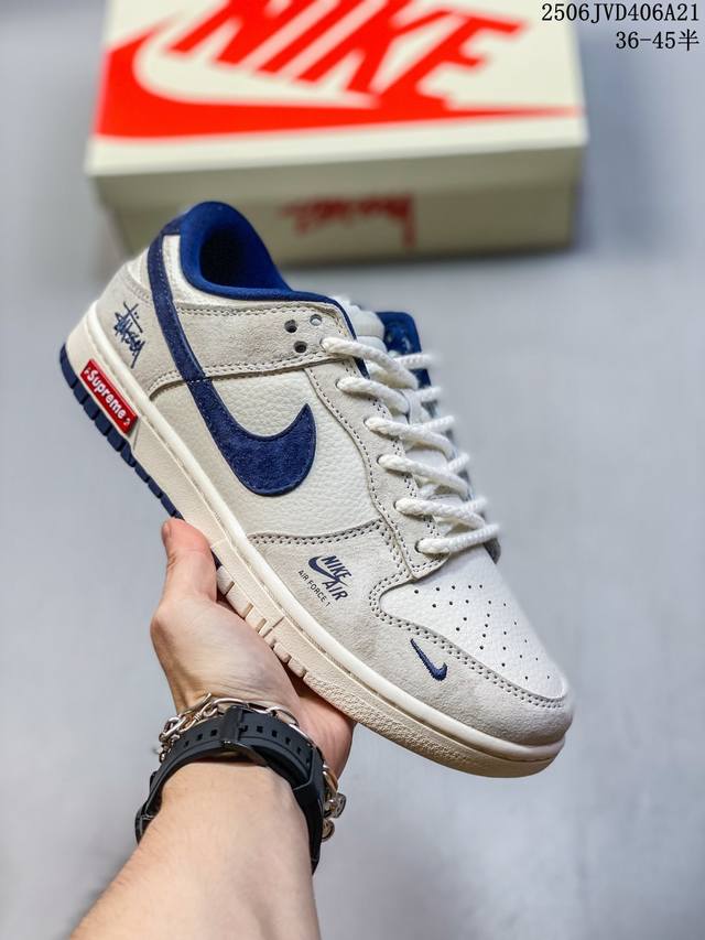 Overseas hit limited sale! Corporate-level Nike SB Dunk Low "Supremex Stussy thr