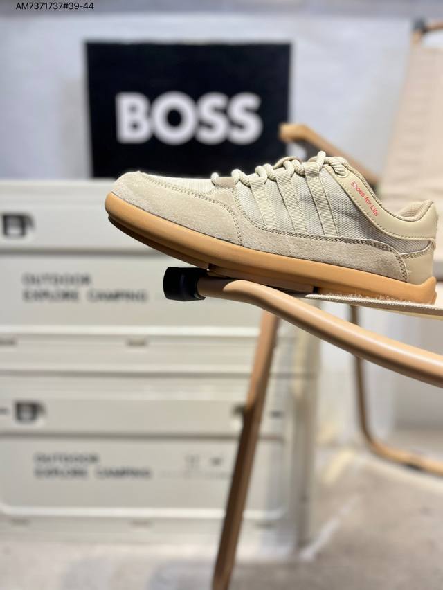 Boss Hugo Boss steel stamp version new model German high-end brand counter synch