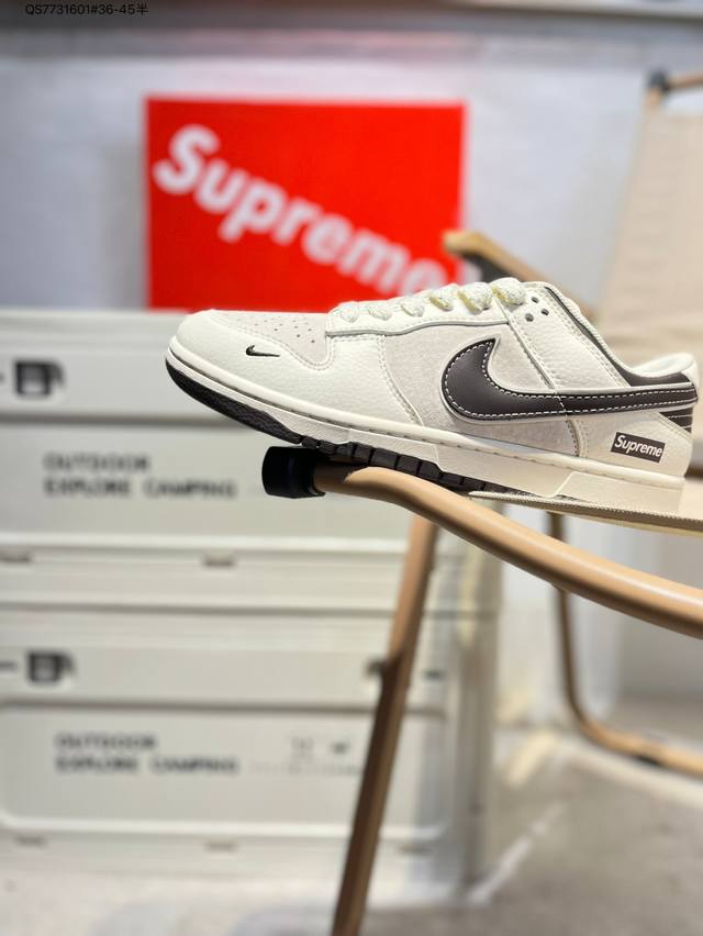 Supreme X Nike Sb Dunk Low from a big factory. Highly recommended. New color. .