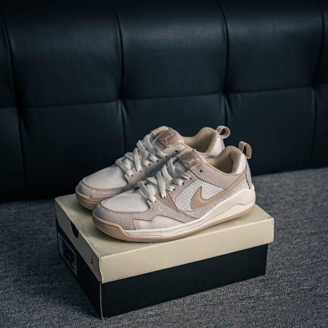 Core Private Nike Men's and Women's Shoes Wmns Jordan Cmft Era Sports Training B