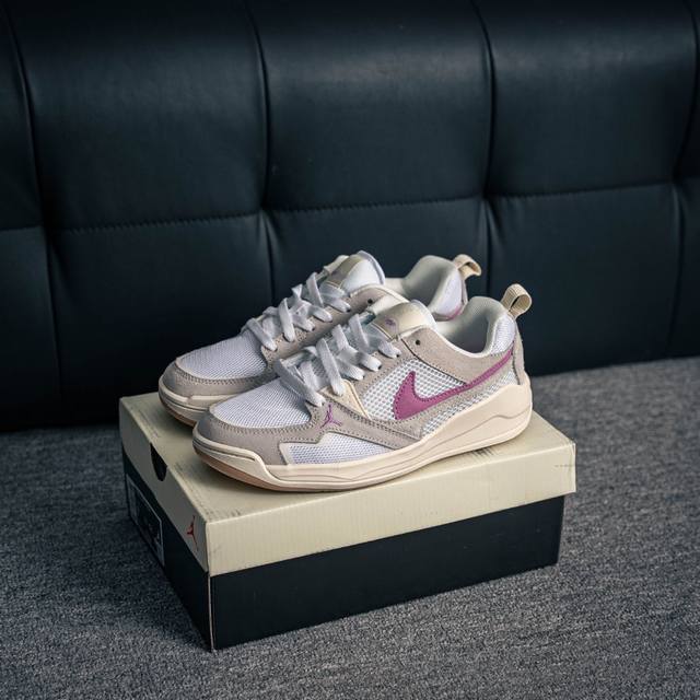 Core Private Nike Men's and Women's Shoes Wmns Jordan Cmft Era Sports Training B