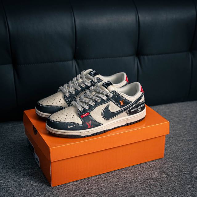 Core private Nike Dunk full set of original lasts and original molds to create a