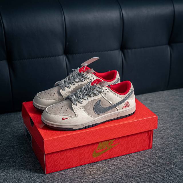 Core private Nike Dunk full set of original lasts and original molds to create a