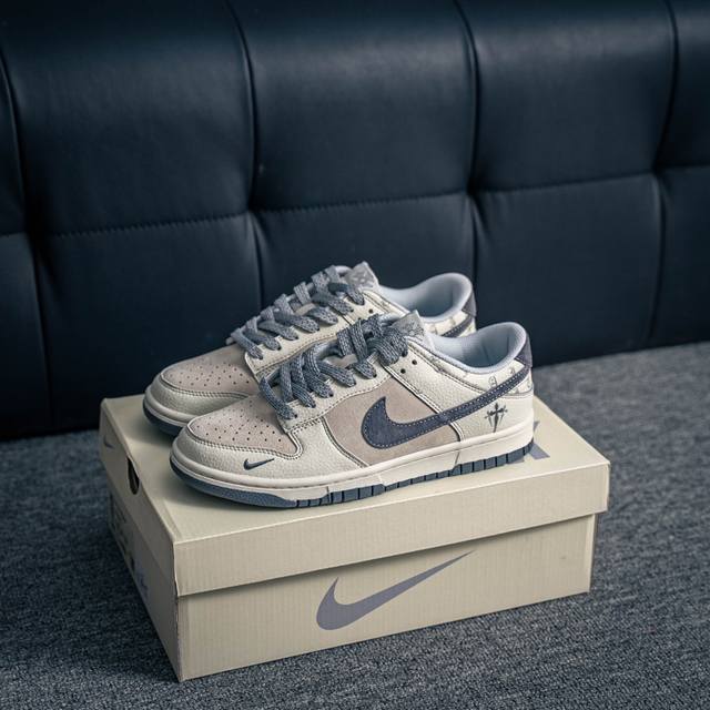 Core private Nike Dunk full set of original lasts and original molds to create a