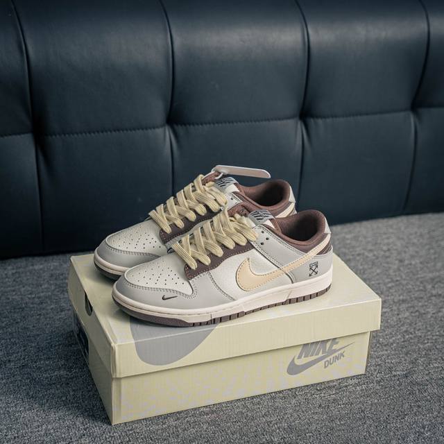 Core private Nike Dunk full set of original lasts and original molds to create a