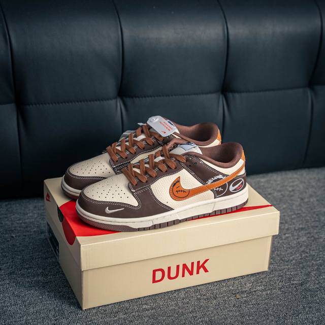 Core private Nike Dunk full set of original lasts and original molds to create a