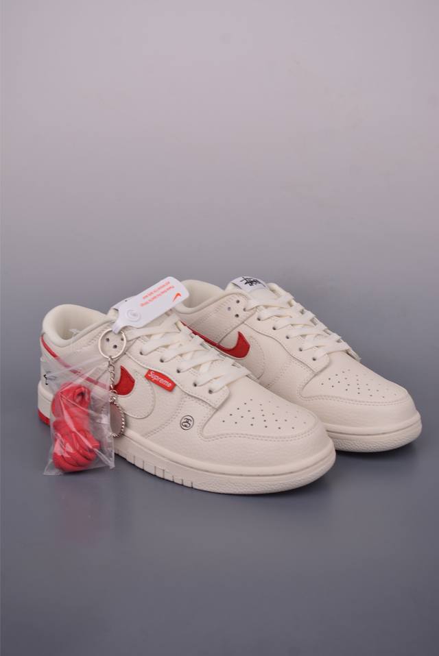 Nike Sb Dunk Low Stussy joint Pure original factory product Highly recommended O