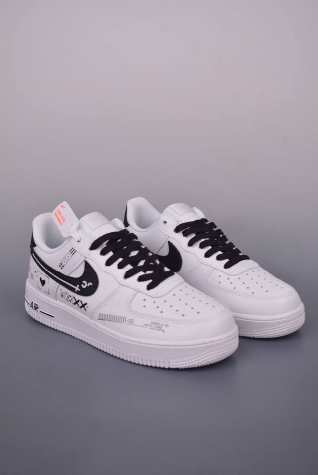 Nike Air Force 1 Low Violent Bear co-branded Original last and original cardboar