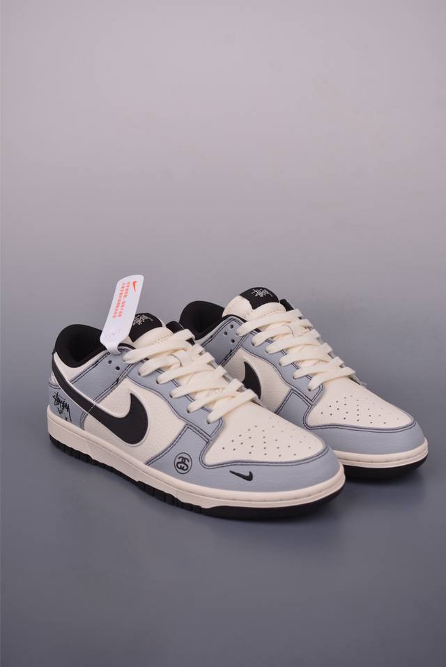 Nike Sb Dunk Low Stussy joint Pure original factory product Highly recommended O