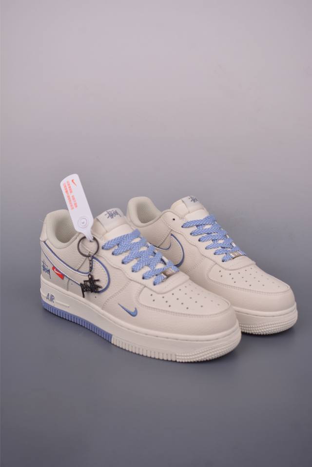 Nike Air Force 1 Low Stussy co-branded Original last and original cardboard to c