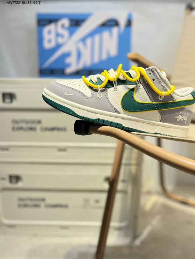 Stussy x Nike Sb Dunk Low Made in a big factory Highly recommend New color schem
