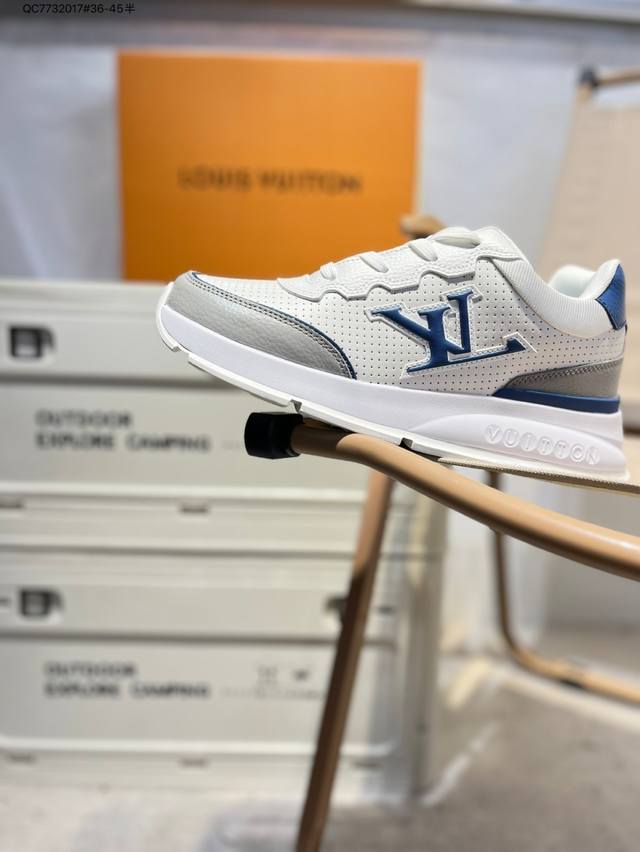 Louis Vuitton men's and women's shoes are equipped with a thick drawer gift shoe