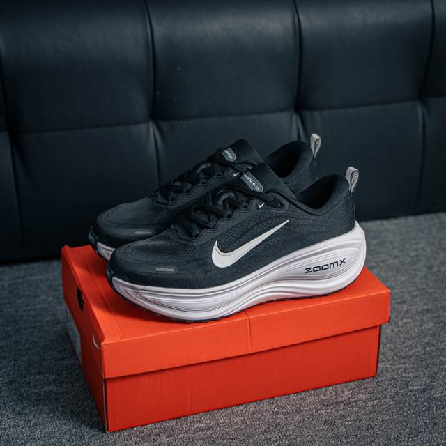 Core Private Nike Vomero Plus Nike comfortable shock-absorbing and non-slip low-