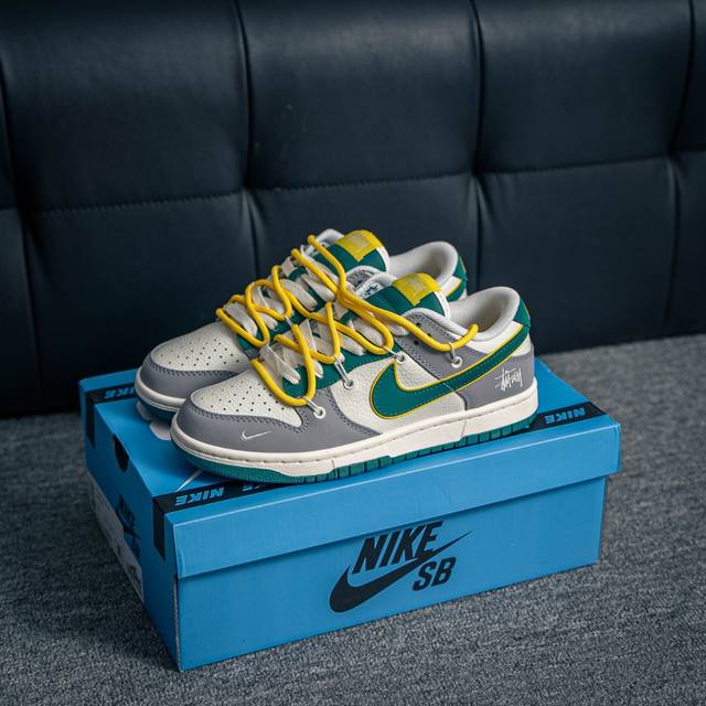 Core private Nike Dunk full set of original lasts and original molds to create a