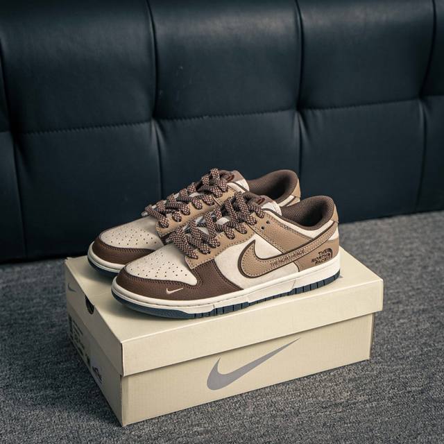 Core private Nike Dunk full set of original lasts and original molds to create a