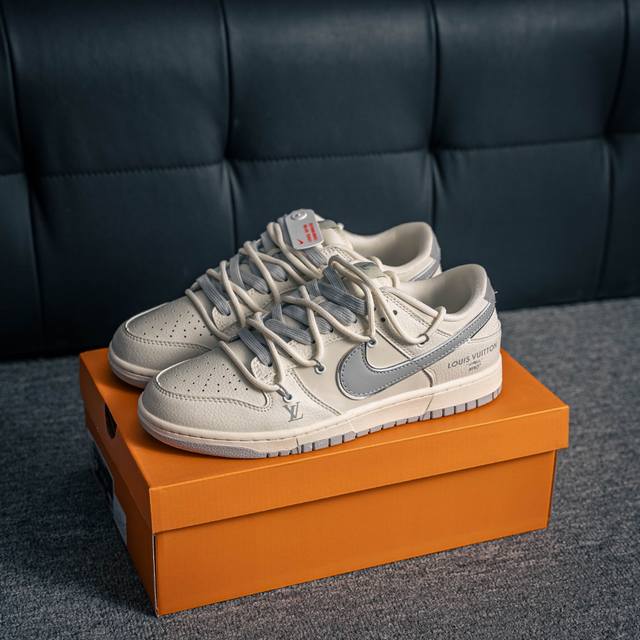 Core private Nike Dunk full set of original lasts and original molds to create a