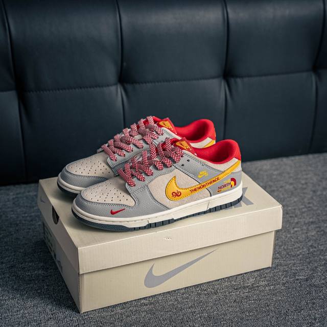 Core private Nike Dunk full set of original lasts and original molds to create a