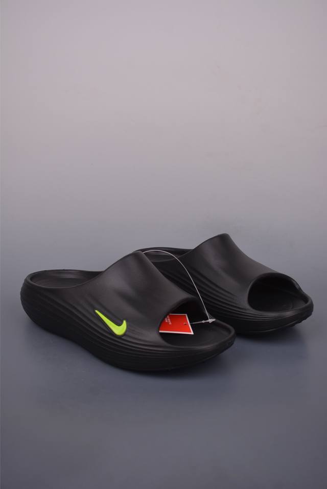 Nike Reactx Rejuven8 Nike summer sandals are a must-have for summer Made of soft