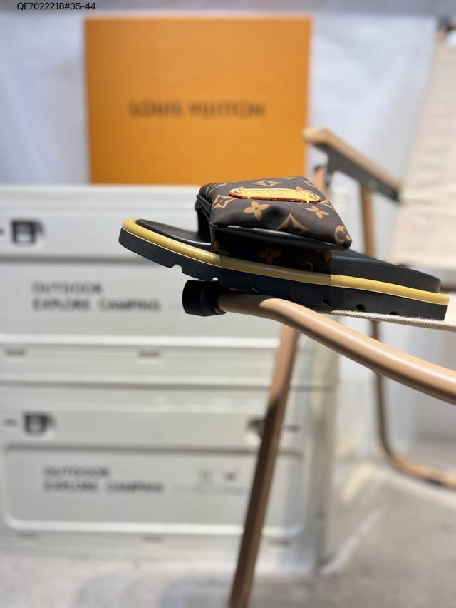 Louis Vuiton Lv Louis Vuitton spring and summer latest hit Velcro series couple