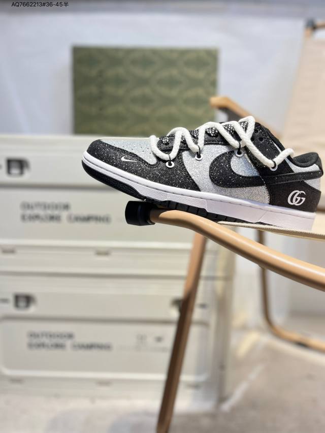 Gucci x Nike Sb Dunk Low, produced by a large manufacturer, highly recommended,