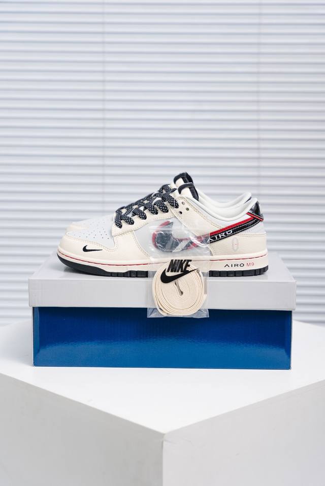 Core private Nike Dunk full set of original lasts and original molds to create a