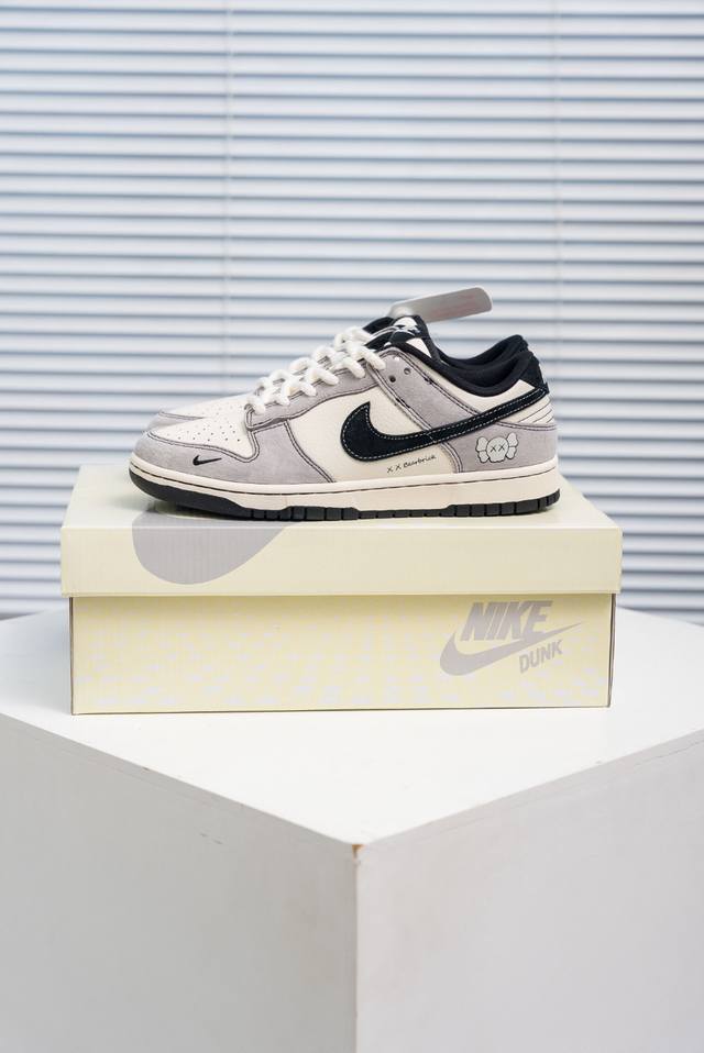 Core private Nike Dunk full set of original lasts and original molds to create a