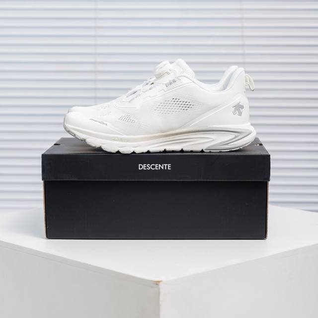 Core Private Descente lightweight cushioning breathable upper Fashion casual spo