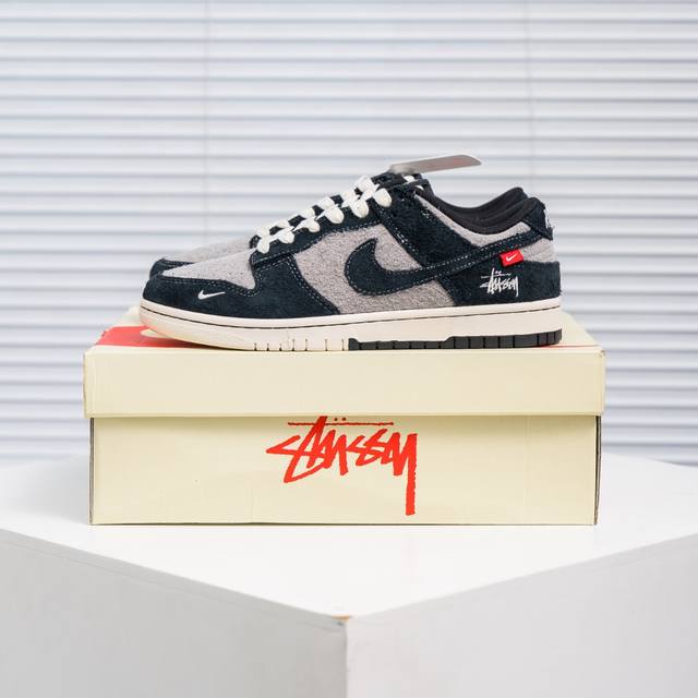 Core private Nike Dunk full set of original lasts and original molds to create a