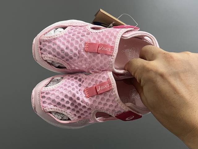 Yss new summer children's mesh sandals Size: 22-37 A pair of hollow sandals like